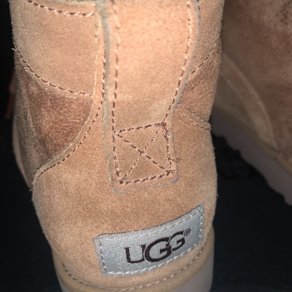 Boots - Picture 2 of 4